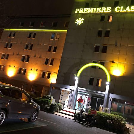Premiere Classe Paris Ouest - Nanterre - La Defense Exterior foto